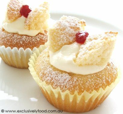 Traditional Butterfly Cakes! High Tea Food, Butterfly Cupcakes, Fairy Cakes, Butterfly Cakes, English Food, British Food, Small Cake, Morning Tea, Tea Recipes