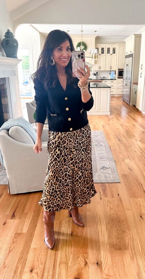 Casual Fall Outfits Over 50, Long Skirt Outfits For Work, Over 50 Winter Outfits, How To Wear A Vest Women Fall, Cindy Spivey Fall 2024, Cindi Spivey, Fall Dressy Outfits Women, How To Wear A Vest Women, Houndstooth Skirt Outfit