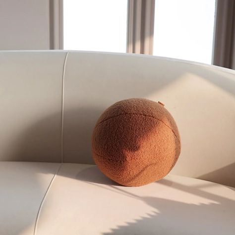 Minimalism Living Room, Ball Cushion, Neutral Couch, Round Decorative Pillows, Ball Pillow, Knot Cushion, Cloud Cushion, Sofa Chairs, Knitted Cushions