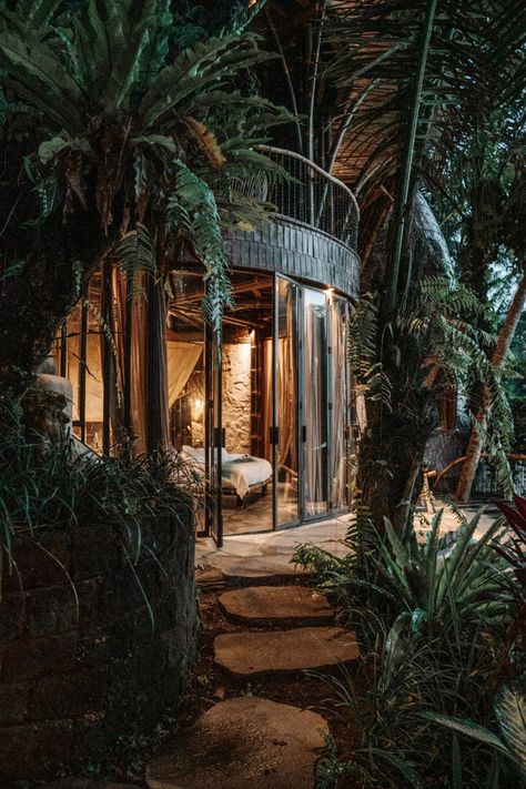 The First Building of Its Kind : Eclipse House at Green Village | IBUKU Green Village Bali, Ibuku Bali, Wood Restaurant, Green Village, Woods Restaurant, Forest Retreat, Eco Lodges, House Pool, Jungle House