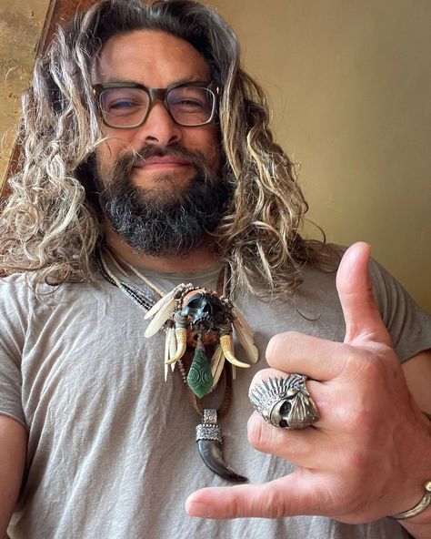 Jason Momoa Selfie, Jason Momoa Body, Jason Momoa Shirtless, Jason Momoa Aquaman, Stone World, Stud Muffin, Jason Momoa, To Wait, Long Hair Styles Men