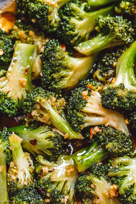 Sauteed Broccoli, Veggie Stir Fry Recipes, Chicken Bites Recipes, Broccoli Sauteed, Fried Broccoli, Easy Broccoli, Broccoli Stir Fry, Broccoli Recipe, Fry Sauce