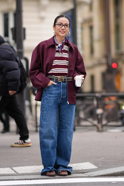 The 2024 Denim Trends We’ll Be Wearing Everywhere This Spring | Glamour Safari Jacket Outfit, Dark Denim Outfit, Denim Shirt Outfit Women, Brown Jeans Outfit, Utilitarian Aesthetic, Denim Shirt Outfit, Safari Trip, Dark Brown Shoes, Suede Outfit