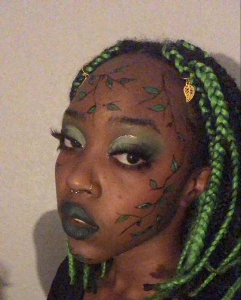 Forest Makeup Looks, Nature Makeup Looks Green, Earth Makeup Looks, Wood Nymph Makeup, Forest Makeup Look, Dark Faerie Makeup, Fantasy Makeup Look, Dryad Makeup, Forest Nymph Makeup