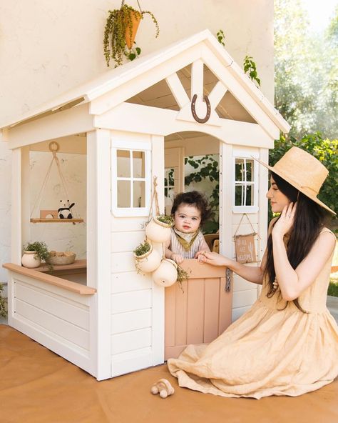 Kids Playhouse Makeover, Playhouse Remodel, Cubby House Ideas, Cubby Ideas, Color Wardrobe, Playhouse Makeover, Kids Cubby Houses, Kids Playhouse Outdoors, Wood Playhouse