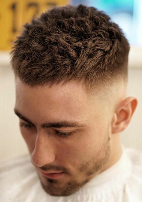 25 Coolest Male Short Haircuts to Look Dashing - Haircuts & Hairstyles 2019 Crew Cut Hair, Short Haircut Styles, Men's Short Hair, Men Haircut Styles, Cool Hairstyles For Men, Mens Haircuts Fade, Corte De Cabelo Masculino, Mens Haircuts Short, Popular Haircuts