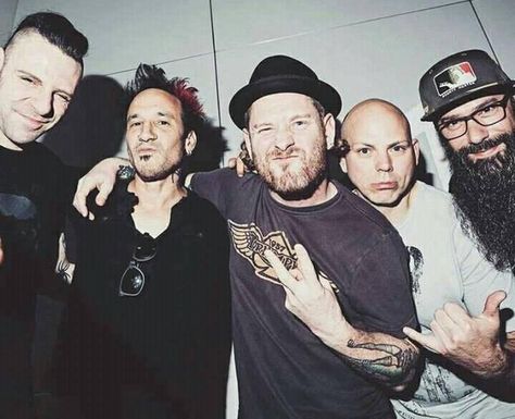 Stone Sour Metal Musicians, Stone Sour, Corey Taylor, Band Metal, Sour Patch Kids, Rock Groups, Alternative Music, Slipknot, Great Bands