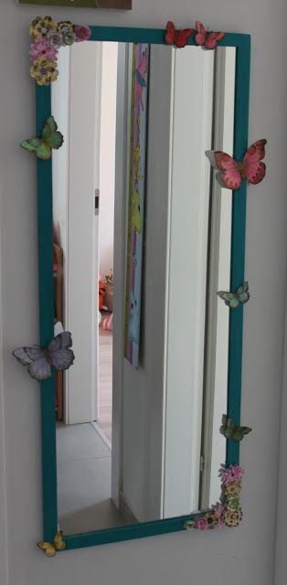 Mirror Embellishment Ideas, Mirror Butterfly Wall Decor, Butterfly Mirror Decor, Hand Mirror Decorating Ideas, How To Decorate A Mirror, How To Decorate Mirrors Diy Ideas, Decorate Mirror Frame Diy, Long Mirror Decorating Ideas, Funky Mirror Ideas