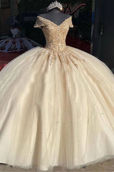 light champagne ball gown 15 Dresses Champagne, Beige Sweet 16 Dresses, White And Gold Sweet 16 Dresses, Ivory And Gold Quinceanera Dress, Quince Dresses Beige, White Gold Quinceanera Dresses, Golden Quince Dress, Quinceanera Dresses Beige, Quinceanera Dresses Gold And White