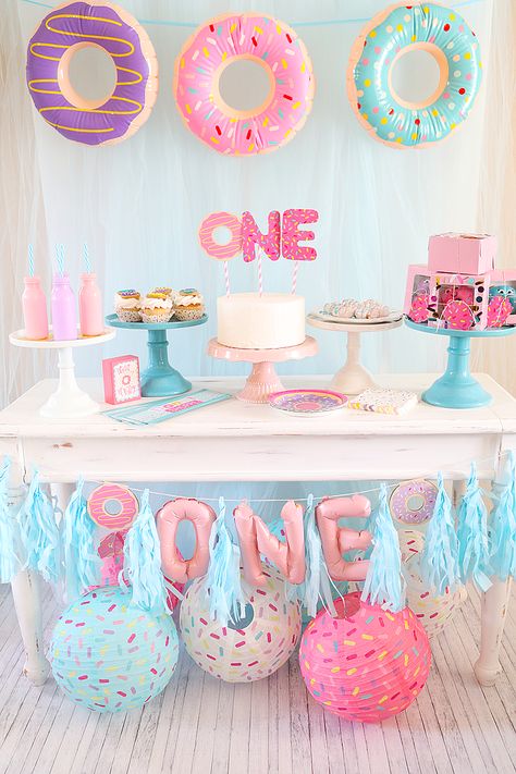 Donut Theme Party, Doughnut Party, Donut Themed Birthday Party, Birthday Donuts, Donut Birthday Parties, First Birthday Party Themes, Donut Party, Purple Baby, 1st Birthdays