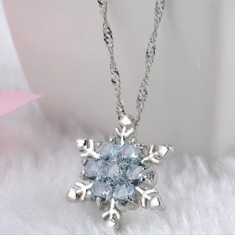 Romantic Unique Elegant Blue Crystal Snowflake Flower Pendant Necklace Jewelry Cheap Blue Necklaces With Star Charm, Blue Jewelry For Christmas Party, Blue Christmas Party Jewelry, Blue Necklace For Christmas Gift, Blue Jewelry For Christmas Gift, Blue Jewelry Christmas Gift, قلادات متدلية, Snowflake Necklace, Snowflake Pendant