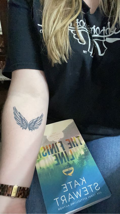 Credence Book Tattoo, Ravenhood Series Tattoo Ideas, Ravenhood Book Tattoo, Ravenhood Tattoo Ideas Women, Raven Wings Tattoo Back, Raven Hood Series Tattoo, Flock Kate Stewart Tattoo, Raven Wing Tattoo Feminine, Ravenhood Trilogy Tattoo Ideas