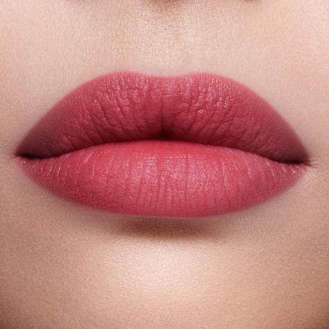 Subtle Red Lipstick, Eye Makeup For Redheads, English Rose Makeup, Blurred Lips, Perfect Pink Lipstick, Pink Liquid Lipstick, Rose Lips, Best Pink Lipstick, Charlotte Tilbury Airbrush Flawless