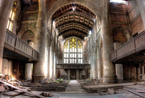 45 Abandoned Places Around the World That Are Eerily Beautiful Sanctuary Architecture, Abanded Places, Maunsell Forts, Medieval Interior, Abandoned Ruins, Church Conversions, Abandoned City, Gary Indiana, Abandoned Churches