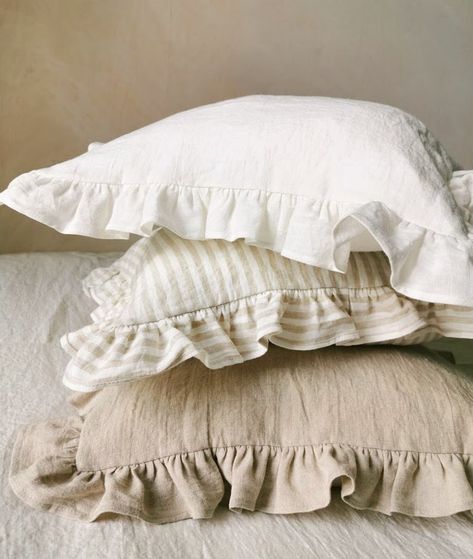 Muslin Pillow Cover, European Pillow Case, Pillows With Ruffles, Pillow Covers Aesthetic, Summer Pillows Diy Ideas, Aesthetic Pillow Cases, Cute Pillow Cases, Pillow Bedroom Ideas, Pillow Cases Ideas