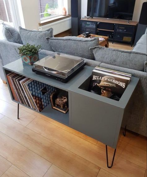 Vinyl Record Furniture, Vinyl Record Room, Turntable Furniture, Home Music Rooms, Vinyl Room, Record Room, Dekorasi Kamar Tidur, Vinyl Storage, Living Room Inspo