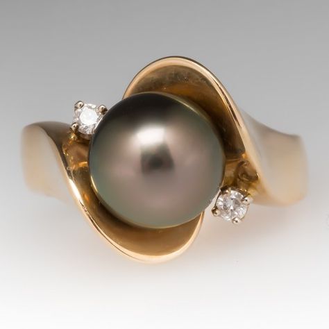 Womens Rings Unique, Pearl Jewelry Ring, Tahitian Pearl Ring, Black Pearl Ring, Pearl Diamond Ring, Pearl Rings, Pearl And Diamond Ring, Bridal Fashion Jewelry, Sapphire Engagement Ring Blue