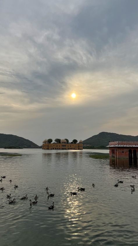 Jal Mahal jaipur aesthetic picture morning click sunrise #aesthetic #snapchat #story #fake Jaisalmer Snapchat Stories, Jal Mahal Jaipur Photography, Rajasthan Snapchat Stories, Jaipur Aesthetic Pictures, Jaipur Snapchat, Jaipur Aesthetic Story, Morning Snapchat Stories India, Jaipur Instagram Story, Jaipur Snapchat Stories