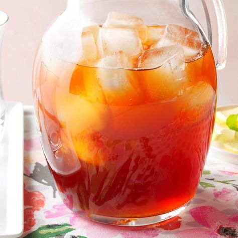 Sweet Tea Concentrate Sweet Tea Concentrate, Tea Concentrate Recipe, Summer Potluck Recipes, Tea Concentrate, Mint Julep Recipe, Sweet Tea Recipes, Summer Potluck, Lemon Curd Recipe, Dessert Tea