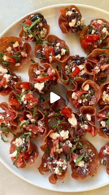 Salami Cups, Salami Bites, Samantha Montgomery, Salami Appetizer, Recipes Appetizers, Healthier Eating, Holiday Appetizers, Kalamata Olives, Perfect Appetizers