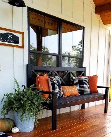 Chair Front Porch Decor, Outdoor Bench Decorating Ideas, Front Porch Bench Decor, Front Porch Seating Ideas, Modern Front Porch Decor, Front Porch Seating, Front Porch Bench, Front Porch Furniture, Porch Bench