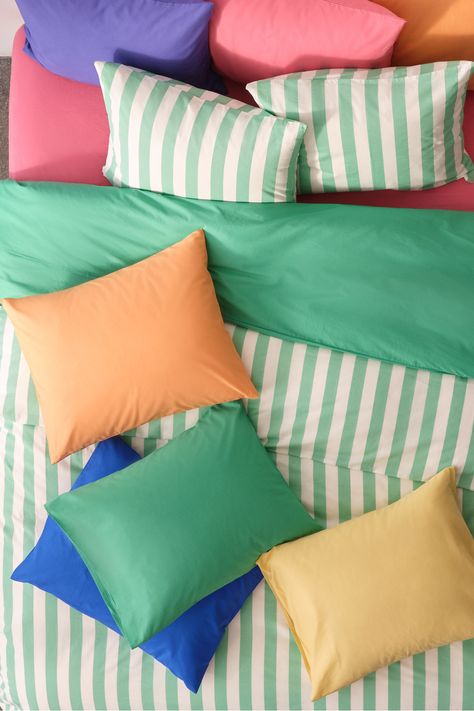 Color Block Bedding, Colorblock Bedding, Colorful Bedsheets, Funky Bedding, Vibrant Bedding, Stripe Bedding, Colorful Bedding, Deco Studio, Orange House