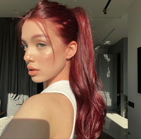 Red Hair Pale Skin, Hair Colors For Blue Eyes, Pale Skin Hair Color, Red Hair Blue Eyes, Hair Pale Skin, Wine Red Hair, Red Hair Inspo, Wine Hair, Cherry Hair