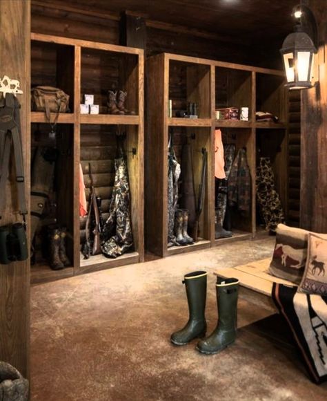 Hunt House, Man Cave Ideas Hunting, Hunting Garage Ideas, Small Hunting Room Ideas, Hunting Closet Ideas, Hunting Cabin Storage, Mens Hunting Room, Hunt Room, Hunting Property Ideas