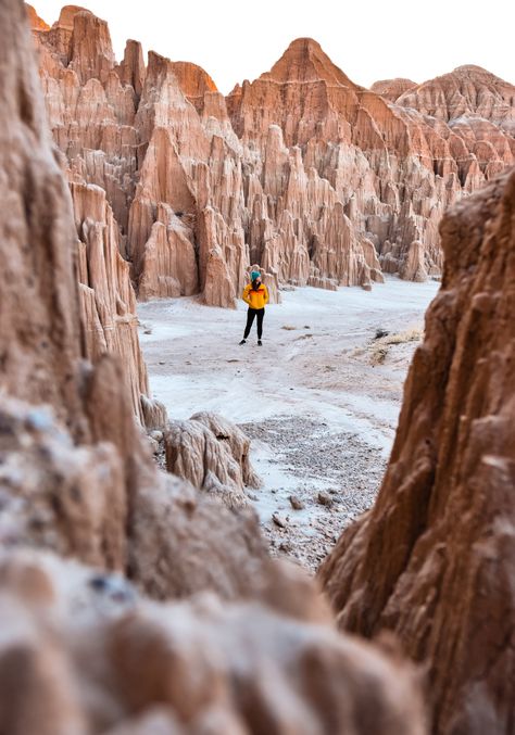 Cathedral Gorge State Park Nevada, Hiking Wisconsin, Nevada Hiking, Cathedral Gorge, Grand Canyon Hiking, Utah Trip, Gorges State Park, Nevada Travel, Desert Landscapes