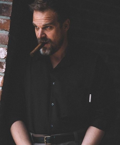 David Harbour David Harbor, Hopper Stranger Things, Jim Hopper, Tom Wlaschiha, David Harbour, Stranger Things Season 4, Magazine Shoot, Celeb Crushes, Stranger Things Season