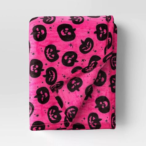 Pumpkin Printed Plush Halloween Throw Blanket Pink - Hyde & Eek! Boutique™: Cozy Recycled Polyester, Knitted, 50x60" : Target Cute Halloween Blankets, Hobby Lobby Fall, Halloween Throw Blanket, Streamer Party Decorations, Target Halloween, Holiday Blankets, Target Holiday, Boo Basket, Plush Throw Blanket