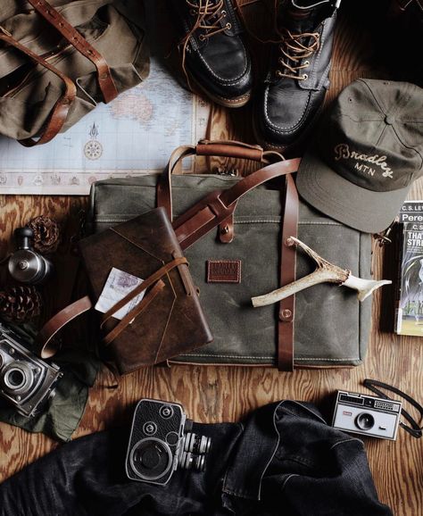 Adventure Core, Mountain Men, Rugged Men, Mens Fashion Rugged, Rugged Style, Flat Lay Photography, Gentleman Style, The Darkness, Bradley Mountain