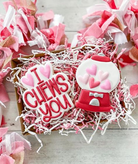 Valentines Cookie Sets Decorated, Valentine’s Day Cookie Sets, Valentine Cookie Sets, Valentines Day Cookie Sets, Valentines Sugar Cookies Decorated, Valentines Boards, Valentine Cookies Easy, Valentines Cookies Decorated Ideas, Vday Cookies