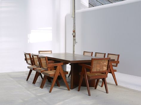 Office cane chairs of Pierre Jeanneret | P! GALERIE Essen, Jeanneret Chair, Pierre Jeanneret Furniture, Minimalist Chair, Set Meja Makan, Cane Chair, Walnut Dining Table, Pierre Jeanneret, Minimalist Interior Design