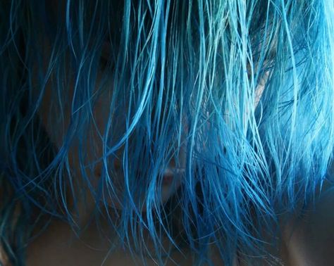 Blue Hair Aesthetic Boy, Chloe Price Aesthetic, Blue Hair Male, Long Blue Hair, Blue Hair Aesthetic, Chloe Price, Hair Aesthetic, Life Is Strange, Love Blue