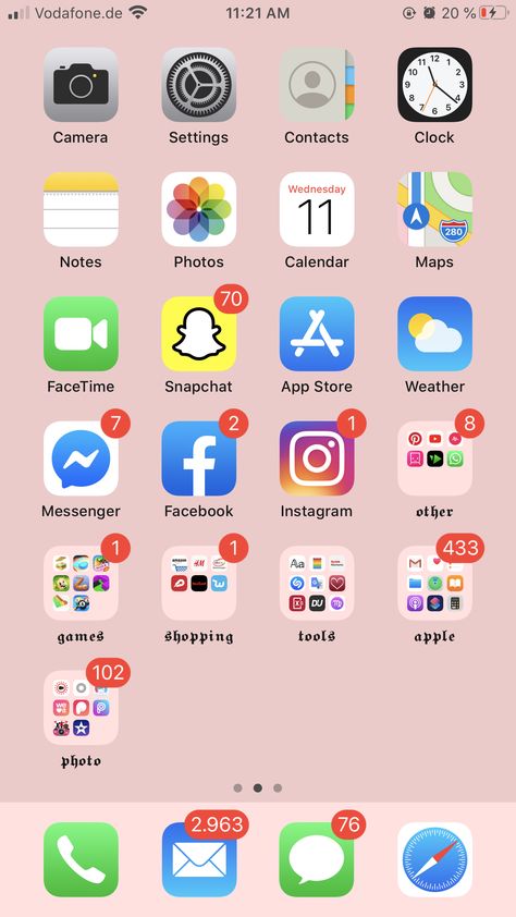 Snapchat Nicknames, Organize Apps On Iphone, Pug Wallpaper, Apple Electronics, Organize Phone Apps, Phone Decoration, Coding Apps, Iphone Colors, Iphone Home Screen Layout