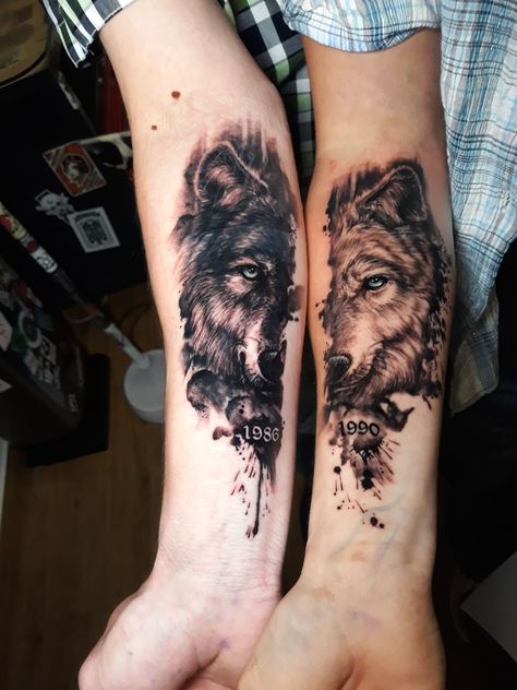 Couple Tattoos Wolves, Wolf Tattoo Matching, His And Her Wolf Tattoos, Big Couple Tattoos, His And Her Wolf Tattoos Couple Tat, Wolf Tattoo For Couples, Couple Wolf Tattoo Ideas, Couples Animal Tattoos, His And Hers Wolf Tattoos