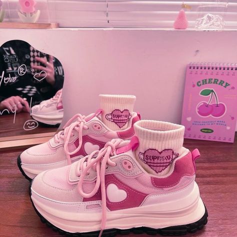 ᴊᴜᴘɪᴛᴇʀ✖️ on Twitter: "💖🌸💘🎀🍧… " Kotak Bento, College Shoes, Pastel Shoes, Girls Tennis Shoes, Mode Kawaii, Pink Kawaii, Dr Shoes, Pink Platforms, Streetwear Shoes