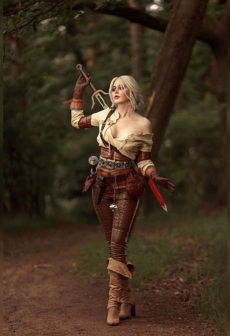 Ciri Cosplay, Ciri Witcher, Wedding Guest Outfit Inspiration, The Witcher Game, Womens Cosplay, Cosplay Tutorial, Festival Costumes, Star Wars Pictures, Best Cosplay