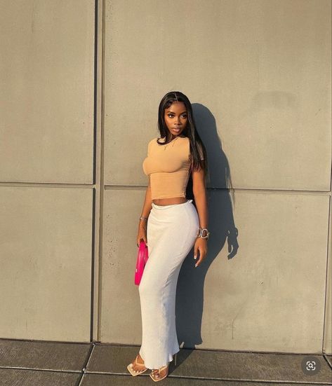 Feminine Outfits Black Women Summer, Modest Baddie Outfits Summer, Baddie Skirt Outfits, Maxi Skirt Outfit Black Women, Summer Minimalist Fashion, Girls Maxi Skirt, Soft Era, Rare Aesthetic, Throwing Fits