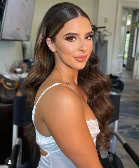 Center Part Wedding Hairstyles, Slick Front Hair Down Wavy, Bridal Hair Down Hollywood Waves, Bridesmaid Hollywood Waves, Bridal Hair Half Up Hollywood Waves, Bridal Hair Glam Waves, Glossy Bridal Waves, Wavy Hair Bride, Middle Part Bridal Hair