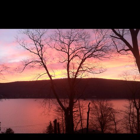 Sunrise on Greenwood Lake Greenwood Lake Ny, Greenwood Lake, Warwick Ny, Art Pole, Day And Time, New York State, Sunrise Sunset, Favorite Places, Lake