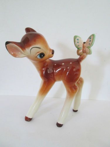 Vintage Xmas, Vintage Figurines, Baby Bonnets, Vintage Deer, Vintage Kitsch, Ceramic Animals, Oh Deer, Vintage Stuff, Classic Disney