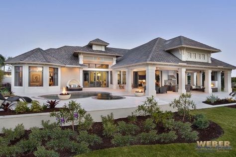 Luxury Mediterranean Homes, Mediterranean Homes Exterior, Modern Mediterranean Homes, Beach House Plan, Mediterranean Mansion, House Plans With Pictures, Mediterranean Interior, Mediterranean House Plans, Exterior Design Ideas