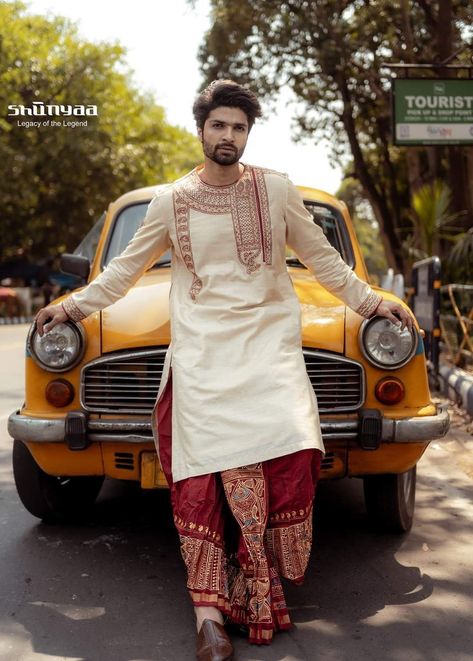 Bengali Dhoti Men, Men’s Dhoti Kurta, Bengali Men Wedding Outfit, Indian Traditional Men Outfit, Dhoti With Kurta For Men, Bengali Wedding Groom Dress, Durga Puja Outfit Ideas Men, Bengali Groom Outfit Dhoti Panjabi, Bengali Mens Traditional Wear