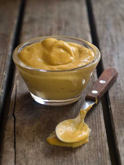 homemade mustard Homemade Mustard, Mustard Recipe, Homemade Condiments, Homemade Sauce, Canning Recipes, Dijon Mustard, Dijon, Diy Food, Sauce Recipes