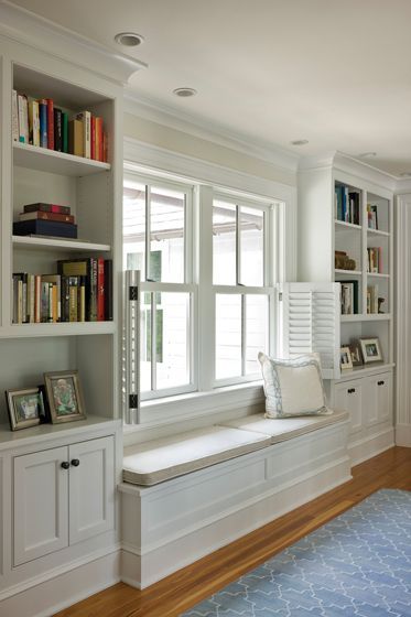 Bedroom Window Seat, Bedroom Built Ins, Window Seat Design, Living Room Built Ins, Home Design Magazines, Window Benches, Built In Bookcase, Bedroom Windows, Room Remodeling