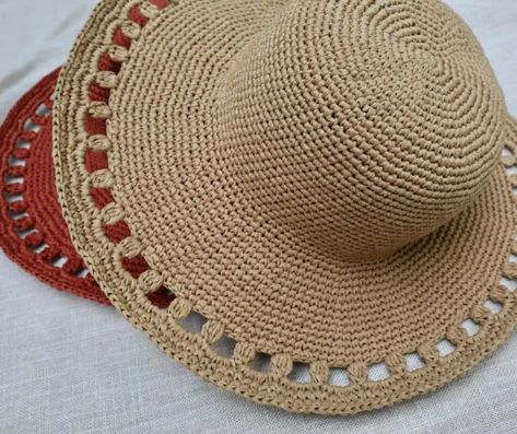 Raffia Hat Pattern, Crochet Bucket Hat Free Pattern, Cappello Cloche, Crochet Craft Fair, Crochet Sun, Crochet Summer Hats, Raffia Crochet, Crochet Winter Hats, Crochet Sun Hat