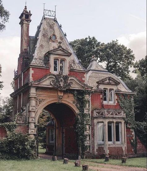 Gate House, Victorian Architecture, New Forest, Gothic House, House Goals, Abandoned Houses, Beautiful Architecture, Beautiful Buildings, Abandoned Places