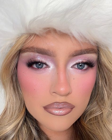 Makeupwlp | pastel sugar plum fairy makeup🧚🏼✨🪽 loving the light pink tones + sparkles in this look🥹 PRODUCTS EYES @hudabeauty rose quartz + icy nude... | Instagram Sugar Plum Fairy Makeup, Icy Makeup, Fairy Eye Makeup, Snow Makeup, Plum Makeup, Winter Makeup Ideas, Pink Baddie, Makeup And Products, Sparkle Makeup